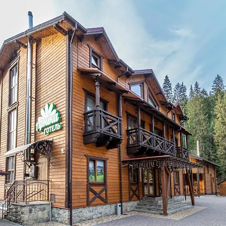 Отель Arnika 3*