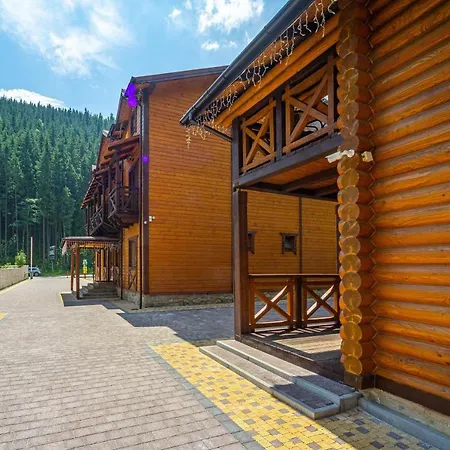 Отель Arnika 3*